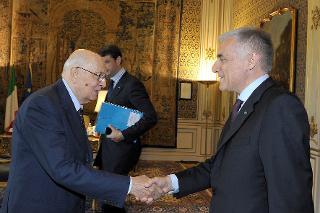 Il Presidente Giorgio Napolitano con Guido Pier Paolo Bortoni, Presidente dell'Autorità per l'energia elettrica e il gas
