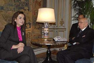 Il Presidente Giorgio Napolitano con la Signora Dora Bakoyannis, Ministro degli Affari Esteri della Repubblica Ellenica, durante i colloqui al Quirinale