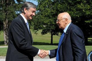 Il Presidente Giorgio Napolitano accolto dal Presidente della Repubblica di Slovenia Danilo Turk, al Castello di Brdo