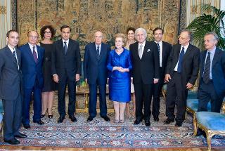 Il Presidente Giorgio Napolitano con Anna Maria Tarantola e Luigi Gubitosi, rispettivamente nuovo Presidente e nuovo Direttore generale della RAI, unitamente ai componenti il Consilgio di Amministrazione