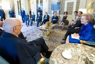 Il Presidente Giorgio Napolitano nel corso dell'incontro con Anna Maria Tarantola e Luigi Gubitosi, rispettivamente nuovo Presidente e nuovo Direttore generale della RAI, unitamente ai componenti il Consiglio di Amministrazione