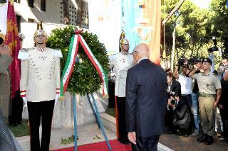Il Presidente Giorgio Napolitano durante la deposizione di una corona d'alloro al Parco della Resistenza in occasione del 69° anniversario della Difesa di Roma
