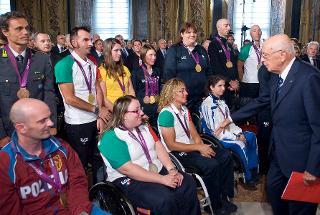 Il Presidente Giorgio Napolitano saluta gli atleti che hanno partecipato alle Paralimpiadi di Londra 2012