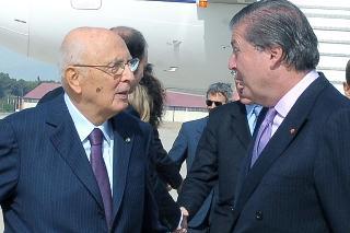 Il Presidente Giorgio Napolitano con il Segretario di Stato per l'Unione Europea sig. Inigo Mendez de Vigo al suo arrivo all'Aeroporto militare di Torrejon