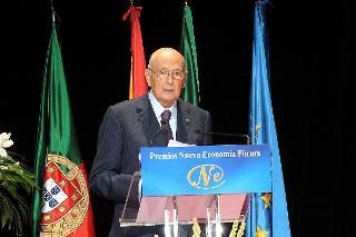 Il Presidente Giorgio Napolitano nel corso del suo intervento in occasione della cerimonia di conferimento del Premio Nueva Economia Forum 2012