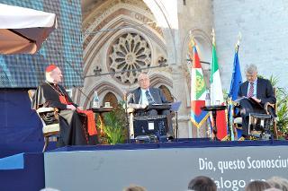 Il Presidente Giorgio Napolitano con il Cardinale Gianfranco Ravasi e Ferruccio De Bortoli in occasione dell'incontro &quot;Dio, questo sconosciuto. Dialogo tra credenti e non credenti&quot;
