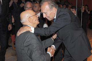 Il Presidente Giorgio Napolitano con il Maestro Claudio Abbado all'Auditorium del Parco de L'Aquila in occasione dell'inaugurazione