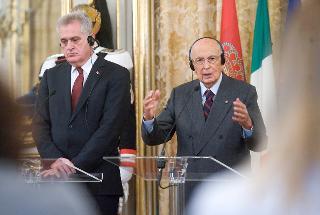 Il Presidente Giorgio Napolitano e Tomislav Nikolic, Presidente della Repubblica di Serbia, nel corso delle dichiarazioni alla stampa