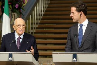 Il Presidente GIorgio Napolitano con il Primo Ministro dei Paesi Bassi Mark Rutte nel corso dell'incontro con la stampa