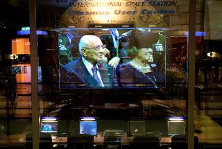 Il Presidente Giorgio Napolitano con S.M. la Regina Beatrix in occasione della visita all'ESTEC