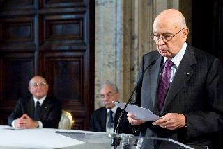 Il Presidente Giorgio Napolitano rivolge il suo indirizzo di saluto nel corso della cerimonia celebrativa del 150° anniversario dell'istituzione della Corte dei conti