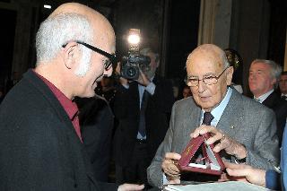 Il Presidente Giorgio Napolitano con Ludovico Einaudi in occasione della Giornata dello Spettacolo