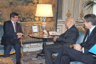 Il Presidente Giorgio Napolitano con Ahmet Davutoglu, Ministro degli Affari Esteri della Repubblica di Turchia durante i colloqui