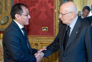 Il Presidente Giorgio Napolitano con Antolin Ayaviri Gomez, nuovo Ambasciatore dello Stato Plurinazionale della Bolivia