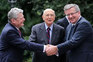 Il Presidente Giorgio Napolitano con il Presidente della Repubblica di Polonia, Bronislaw Komorowski e il Presidente della Repubblica di Germania, Joachim Gauck