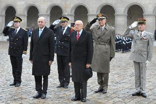 Il Presidente Giorgio Napolitano al suo arivo all'Eliseo