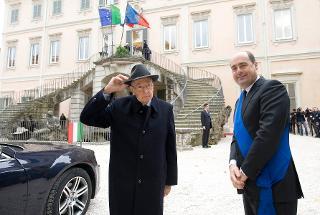 Il Presidente Giorgio Napolitano con il Presidente della Provincia di Roma Nicola Zingaretti in occasione della cerimonia di apertura della restaurata Villa Altieri