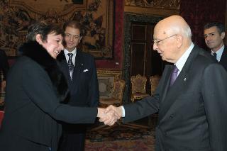 Il Presidente Giorgio Napolitano con la Signora Janine Finck, nuovo Ambasciatore del Granducato di Lussemburgo in occasione della presentazione delle Lettere Credenziali