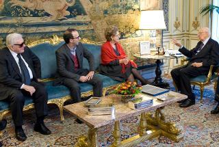 Il Presidente Giorgio Napolitano nel corso dell'incontro con Sergio Zavoli, Roberto Benigni e il Presidente della RAI Anna Maria Tarantola, in occasione della presentazione del programma "La più bella del mondo"