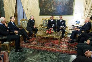 Il Presidente Napolitano nel corso dell'incontro con i sottufficiali della Marina Militare Massimiliano Latorre e Salvatore Girone appena rientrati dall'India