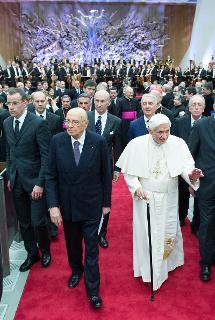 Il Presidente Giorgio Napolitano e S.S. Benedetto XVI in occasione del concerto per l'84° anniversario della firma dei Patti Lateranensi