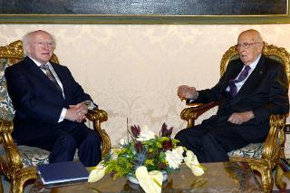 Il Presidente Giorgio Napolitano con il Signor Michael D. Higgins, Presidente d'Irlanda, durante i colloqui