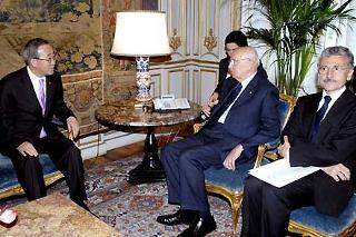 Il Presidente Giorgio Napolitano (a fianco il Ministro degli Affari Esteri Massimo D'Alema) con Ban Ki Moon, Segretario generale delle Nazioni Unite durante i colloqui