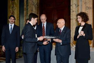 Il Presidente Giorgio Napolitano durante la consegna dei Premi di Laurea 2012 in occasione della &quot;Giornata Qualità Italia&quot;