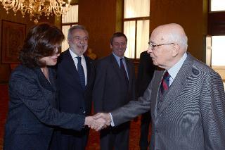 Il Presidente Giorgio Napolitano con Maria Grazia Roncarolo, Presidente del Gruppo 2003 per la Ricerca Scientifica in occasione del 10° anniversario della fondazione