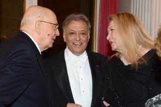 Il Presidente della Repubblica Giorgio Napolitano con il Maestro Zubin Mehta dopo il concerto in occasione del 200° anniversario della nascita di Giuseppe Verdi