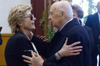 Il Presidente Giorgio Napolitano con la Sig.ra Adriana, vedova del Prefetto Antonio Manganelli