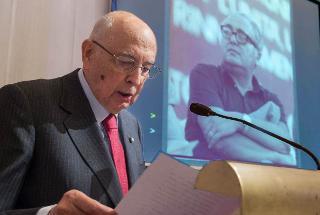 Il Presidente Giorgio Napolitano rivolge il suo indirizzo di saluto in occasione del convegno dal titolo "Gerardo Chiaromonte. Uomo delle istituzioni, dirigente politico, intellettuale, meridionalista", nel 20° anniversario della scomparsa