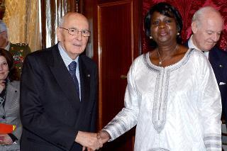 Il Presidente Giorgio Napolitano con la Signora Seynabou Badiane, nuovo Ambasciatore della Repubblica del Senegal in occasione della presentazione delle Lettere Credenziali