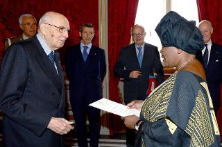 Il Presidente Giorgio Napolitano con la Signora Nomatemba Tambo, nuovo Ambasciatore della Repubblica del Sud Africa in occasione della presentazione delle Lettere Credenziali