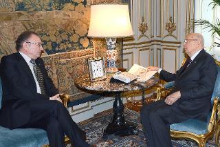 Il Presidente Giorgio Napolitano con Giorgio Squinzi, Presidente di Confindustria, durante i colloqui
