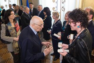 Il Presidene Giorgio Napolitano con Benedetta Tobagi figlia del giornalista Walter, nel corso della consegna delle onorificenze dell'"Ordine al Merito della Repubblica Italiana" agli insigniti in occasione del Giorno della Memoria dedicato alle vittime del terrorismo