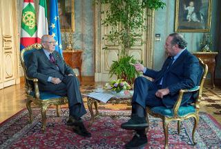 Il Presidente Giorgio Napolitano nel corso dell'intervista con il Direttore del TG5 Clemente Mimun