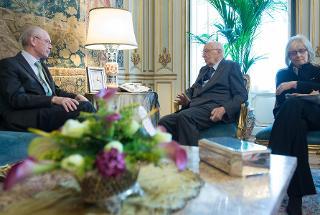 Il Presidente Giorgio Napolitano, con a fianco il Vice Ministro degli Affari Esteri Marta Dassù, nel corso dei colloqui con Herman Van Rompuy, Presidente del Consiglio Europeo