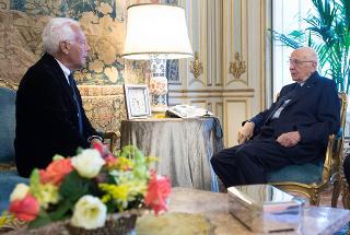 Il Presidente Giorgio Napolitano nel corso dell'incontro con Giorgio Armani, Presidente e Amministratore Delegato della "Giorgio Armani S.p.A."