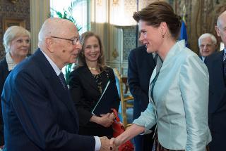 Il Presidente Giorgio Napolitano accoglie il Primo Ministro della Repubblica di Slovenia Alenka Bratusek