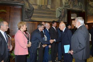 Il Presidente Giorgio Napolitano con i premiati della Giornata per l'Innovazione per il 90° anniversario dalla istituzione del Consiglio nazionale delle ricerche