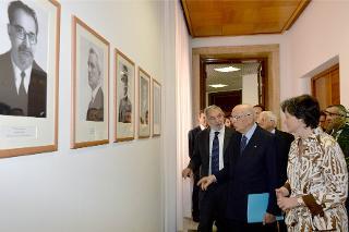 Il Presidente Giorgio Napolitano nel corso della visita alla Sala Marconi illustrata dal Prof. Luigi Nicolais in occasione della &quot;Giornata per l'Innovazione&quot; per il 90° anniversario dalla istituzione del Consiglio nazionale delle ricerche