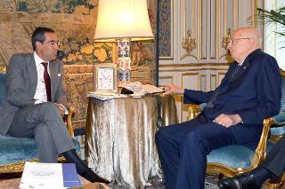 Il Presidente Giorgio Napolitano con Roberto Alesse, Presidente della Commissione di Garanzia dell'attuazione della legge sullo sciopero nei servizi essenziali, durante i colloqui