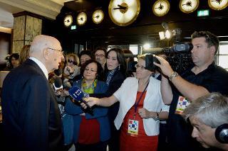 Il Presidente Giorgio Napolitano risponde alle domande dei giornalisti
