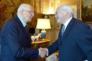 Il Presidente Giorgio Napolitano accoglie Angelo Marcello Cardani, Presidente dell'Autorità per le Garanzie nelle Comunicazioni al Quirinale