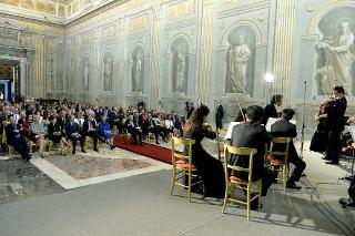Il Presidente Giorgio Napolitano nel corso del concerto per il 40° Anniversario delle Relazioni Diplomatiche tra Italia e Vietnam