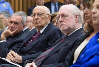 Il Presidente Giorgio Napolitano con a fianco il Presidente del Senato Piero Grasso e il neo Presidente della Corte costituzionale Gaetano Silvestri nel corso del convegno in ricordo del Magistrato Loris D'Ambrosio