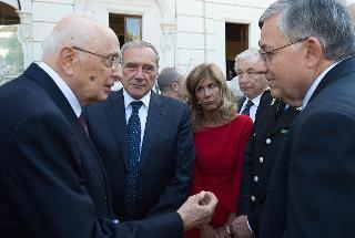 Il Presidente Giorgio Napolitano con Giuseppe Pignatone, Procuratore capo di Roma, Emma Marcegaglia, Presidente della LUISS e Piero Grasso, Presidente del Senato, al termine del convegno in ricordo del Magistrato Loris D'Ambrosio