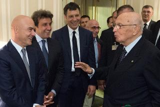 Il Presidente Giorgio Napolitano con Luca Zingaretti, Flavio Insinna e Fabrizio Frizzi , al termine della cerimonia di inaugurazione dell'anno scolastico 2013-2014