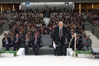 Il Presidente Giorigo Napolitano poco prima di rivolgere il suo indirizzo di saluto in occasione del convegno &quot;Luigi Spaventa. La sua vita, le sue passioni, le sue lezioni&quot;